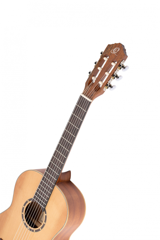 Ortega R122-3/4, Zeder / Mahagoni